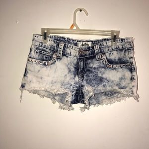 Daytrip jean shorts.